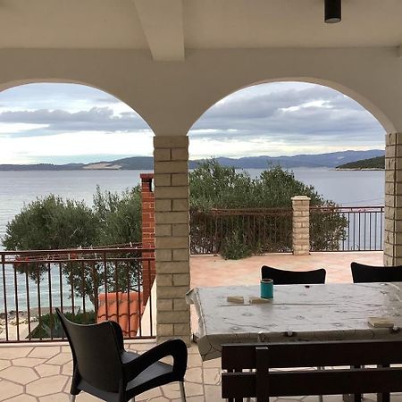 Apartments By The Sea Maslinica, Solta - 774 Grohote ภายนอก รูปภาพ